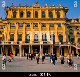 Austria , Vienna Schloss Shonbrunn, chateau, imperial architecture, summer retreat, emperor, Franz Josef, Maria Terezia, Austria Stock Photo