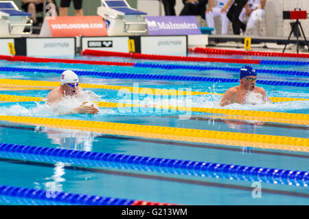Aquatics Centre, London, UK, 21st May 2016. European Swimming Championships. Men's 50m breaststroke final.  The two British swimmers, Peaty and Murdoch during the race. British favourite Adam Peaty wins the gold medal in 26.66, with 2nd British swimmer Ross Murdoch taking Bronze in 27.31, whilst silver goes to Slovenian Peter John Stevens in 27.09. Credit:  Imageplotter News and Sports/Alamy Live News Stock Photo