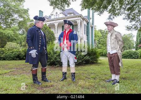 Salisbury, North Carolina, USA. 21st May, 2016. President George Washington speaks to local citizens during the City of Salisbury, North Carolina's 225th anniversary of President George Washington's 1791 visit to the historic town Saturday May 21, 2016. Salisbury, established in 1753, hosted the all-day living history festival with Goldsboro actor Lynn Bull portraying President Washington and several descendants of original attendees portraying prominent 18th century North Carolinians. Credit:  Sean Meyers/ZUMA Wire/Alamy Live News Stock Photo