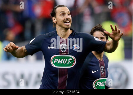 Paris. 21st May, 2016. Paris Saint-Germain's Zlatan Ibrahimovic celebrates after scoring a goal during the French Cup final football match beween Marseille (OM) and Paris Saint-Germain (PSG) on May 21, 2016 at the Stade de France in Paris, Capital of France. Paris Saint-Germain claimed the title with 4-2. © Theo Duval/Xinhua/Alamy Live News Stock Photo