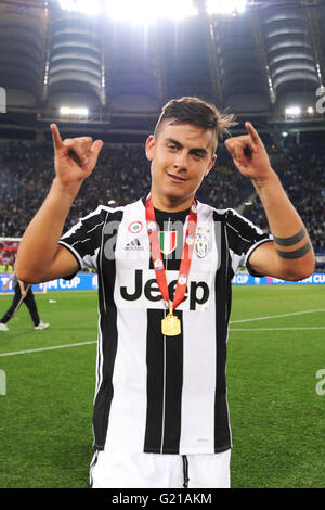 Arsenal target Paulo Dybala announces he'll join Juventus - The Short Fuse