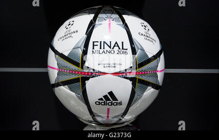 Milan, Italy. 23 may, 2016: The store of Giuseppe Meazza Stadium (also known as San Siro). In the pic: official ball replica of the final Stock Photo