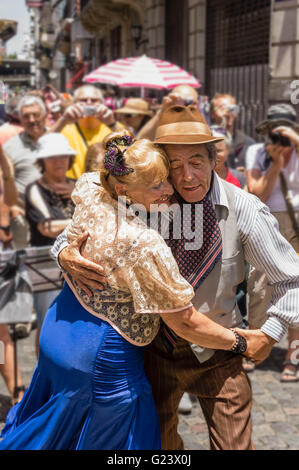 Old Tango Dance Couple , Antique market, Plaza Dorrego,  San Telmo,  Buenos Aires, Argentina Stock Photo