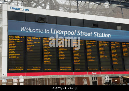 Welcome sign to Norwich Stock Photo - Alamy