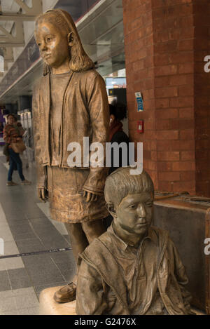 England London Jewish East End Kindertransport, child refugee by train from nazi persecution Flor Kent Liverpool St. Station Stock Photo