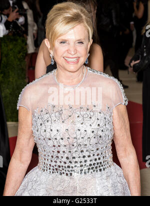 New York City, USA - May 2, 2016: Guest attends the 2016 Met Gala Stock Photo