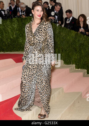 New York City, USA - May 2, 2016: Guest attends the 2016 Met Gala Stock Photo