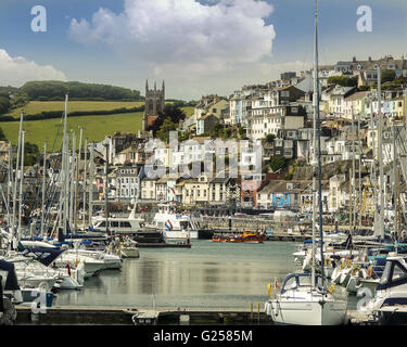 GB - DEVON: Picturesque Brixham Harbour & Town Stock Photo