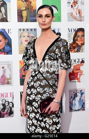 Erin O'Connor attending The Vogue 100 Gala Dinner at East Albert Lawn, Kensington Gardens, London. PRESS ASSOCIATION Photo. Picture date: Monday 23rd May 2016. Photo credit should read: Ian West/PA Wire Stock Photo