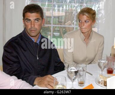 Hamburg, Germany. 19th May, 2004. (dpa) - Athina Onassis (R), granddaughter of late Greek billionaire Aristoteles Onassis, and her boyfriend Alvaro Miranda de Neto attend the 'AUDI Opening Night' on the eve of the 75th show jumping and dressage derby in Hamburg, Germany, 19 May 2004. The derby takes place from 20 to 23 May. | usage worldwide © dpa/Alamy Live News Stock Photo