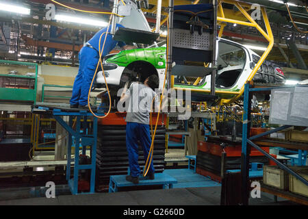 View of the Iranian car manufactory 'Khodro Industrial Grou' in Teheran, Iran, 14 May 2016. The manufactory has a licence for producing the Peugeot 206. PHOTO: ARNULF STOFFEL/dpa - NO WIRE SERVICE - Stock Photo