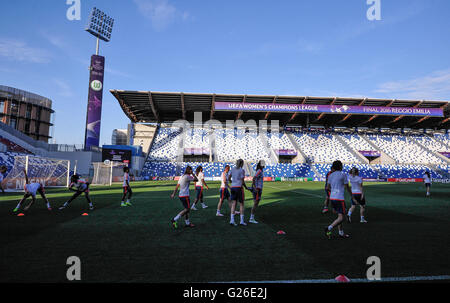 Reggio Emilia, Italy. 25 may,2016: The Olympique Lyonnais training session the day before the Uefa Woman's Champions League Final betwenn Olympique Lyonnais and Vfl Wolfsburg. Credit:  Nicolò Campo/Alamy Live News Stock Photo