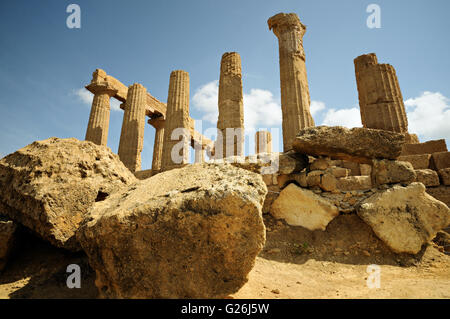 Architectural columns of the Temple of Juno (or Temple of Hera), Valle dei Templi, Sicily, Italy Stock Photo