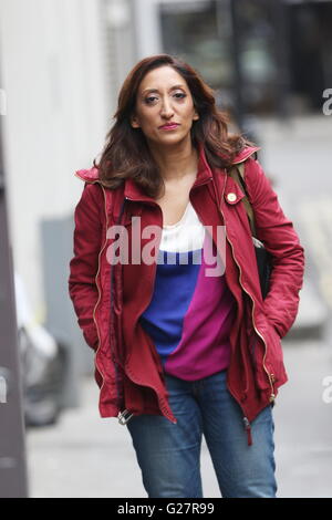 Comedian Shazia Mirza leaving The Wright Stuff studios  Featuring: Shazia Mirza Where: London, United Kingdom When: 11 Apr 2016 Stock Photo