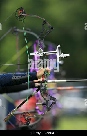 Archers on the practice field during the European Archery Championships 2016 qualifying, at Nottingham University Campus. PRESS ASSOCIATION Photo. Picture date: Thursday May 26, 2016. See PA story ARCHERY Nottingham. Photo credit should read: Tim Goode/PA Wire. EDITORIAL USE ONLY, NO COMMERCIAL USE WITHOUT PRIOR PERMISSION, PLEASE CONTACT PA IMAGES FOR FURTHER INFO: Tel: +44 (0) 115 8447447. Stock Photo