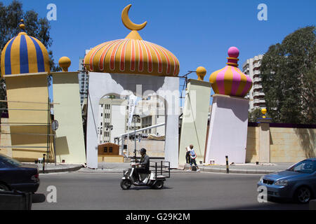 Beirut Lebanon. 27th May 2016.  Islamic decorations in Beirut for the holy month of Ramadan which begins when the first crescent of a new moon is sighted, a month spent by Muslims fasting during the daylight hours from dawn to sunset Credit:  amer ghazzal/Alamy Live News Stock Photo