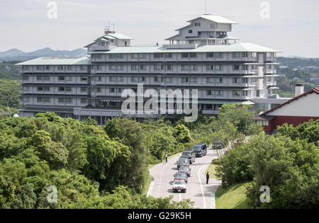 Shima, Japan. 27th May, 2016. View of the Shima Kanko Hotel which hosts the G7 Ise-Shima Summit in Shima, Japan, 27 May 2016. Heads of state and government of the seven leading industrialized nations (G7) met at the 42nd G7 summit from 26 to 27 May 2016. Photo: Michael Kappeler/dpa/Alamy Live News Stock Photo