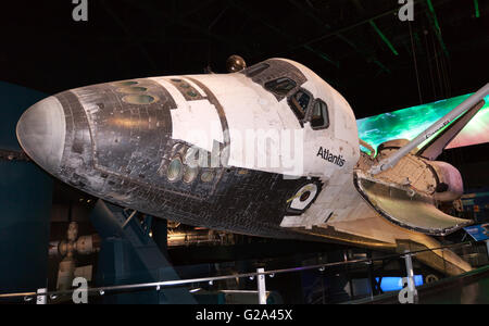 Wide-angle view of NASA's Orbiter vehicle Atlantis on display at the Kennedy Space Centre Visitors Complex. Stock Photo