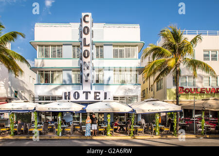 View of landmark hotel and restaurant along Ocean Drive in the Art Deco District of South Beach. Stock Photo