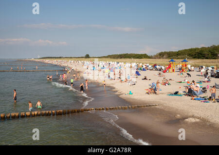 Sandy beach and coast, Graal-Müritz, Baltic Sea spa resort, Mecklenburg-Western Pomerania, Germany Stock Photo
