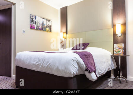 Premier Inn double room Stock Photo - Alamy