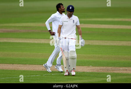 England's Alastair Cook walks off the field after scoring 15 runs during day one of the Investec Second Test Match at the Emirates Riverside, Chester-Le-Street. Stock Photo