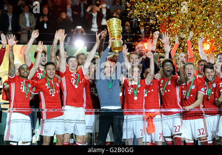 German Cup Final, spanish Coach Josep Pep Guardiola from winner Bayern Munich and his team celebrate with the Cup.