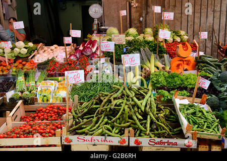 Fruit and vegetables in Mercato il Capo street market in Palermo, Sicily, Italy Stock Photo