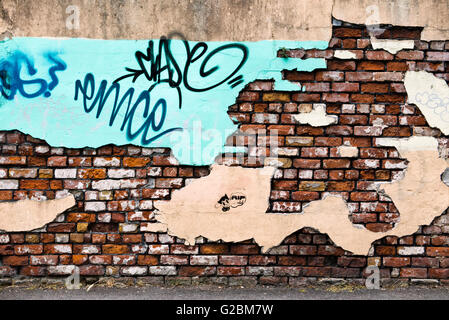 Exterior wall in Bedminster Bristol showing signs of urban decay Stock Photo