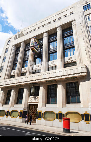 Peterborough Court Fleet Street London Formerly Used By The Daily 
