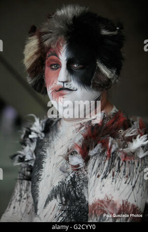 London. UK, 27th May, 2016, The first day of the 29th London Comic,Conopened in the excel center ,a sunny and hit day brough hundres of fans in cosplay to the center, fans of al ages come out and play Credit:  Paul Quezada-Neiman/Alamy Live News