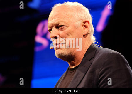 Hay Festival - May 2016 - Guitarist Dave Gilmour on stage at Hay Festival on the second evening to talk about his latest album Rattle That Lock. Stock Photo
