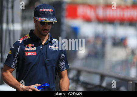 Daniel Ricciardo on pole position during qualifying session of the ...