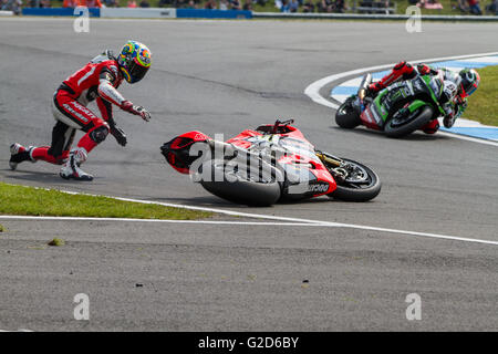 Donington Park,  UK. 28th May, 2016. #7 Chaz Davies crashes out of the lead of race one exiting Goddards corner Credit:  steven roe/Alamy Live News Stock Photo