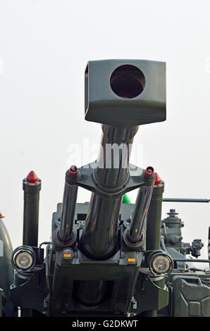 155 mm Bofors Gun, the main artillery gun of the Indian Army, during display on Indian Army Day, Kolkata, West Bengal, India Stock Photo