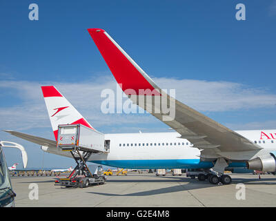 VIENNA - JULY 8: Austrian Airlines A-319 preparing for take-off in Vienna airport on July 8, 2015 in Vienna, Austria. Vienna air Stock Photo