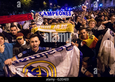 Real Madrid fans celebrating the 11th Champions League title. (Photo by Marcos del Mazo/Pacific Press) Stock Photo