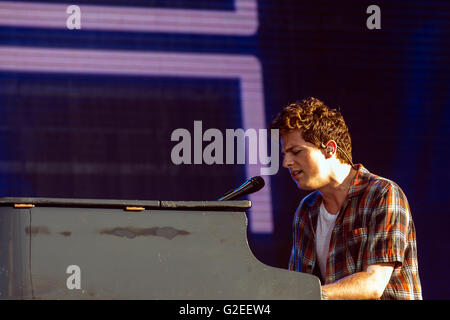 Lisbon, Portugal. 28th May, 2016. 1st concert of the last day of Rock in Rio 2016 with Charlie Puth. May 28th Lisbon, Portugal. Credit:  Gonçalo Silva/Alamy Live News Stock Photo