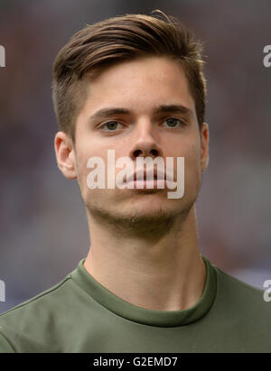 Augsburg, Germany. 29th May, 2016. Germany's Juian Weigl at the international soccer match between German and Slovakia in the WWK Arena in Augsburg, Germany, 29 May 2016. Photo: ANDREAS GEBERT/dpa/Alamy Live News Stock Photo