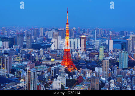 General city skyline night view with the Tokyo Tower of Tokyo, Japan Stock Photo