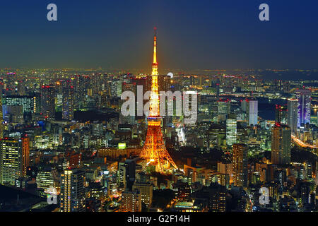 General city skyline night view with the Tokyo Tower of Tokyo, Japan Stock Photo