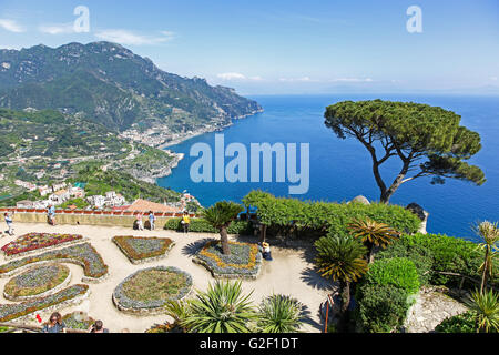 A view of the Amalfi Coast from the gardens at Villa Rufolo Ravello  Italy Europe Stock Photo