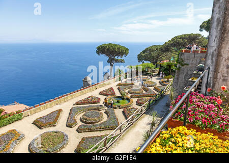 A view of the Amalfi Coast from the gardens at Villa Rufolo Ravello  Italy Europe Stock Photo