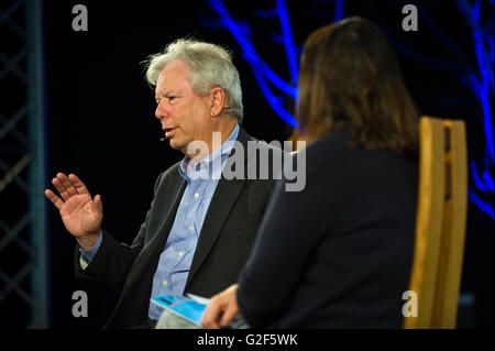 Richard Thaler Professor of Behavioral Science and Economics speaking on stage at Hay Festival 2016 Stock Photo