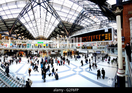 London, England, UK. Liverpool Street railway station Stock Photo