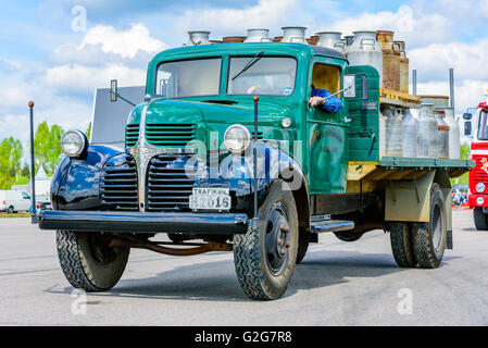 Emmaboda, Sweden - May 14, 2016: Forest and tractor (Skog och traktor) fair. Vintage classic trucks on parade. Here a green 1947 Stock Photo