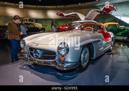 STUTTGART, GERMANY- MARCH 19, 2016: Sports car Mercedes-Benz 300 SL Gullwing coupe, 1955. Mercedes-Benz Museum. Stock Photo