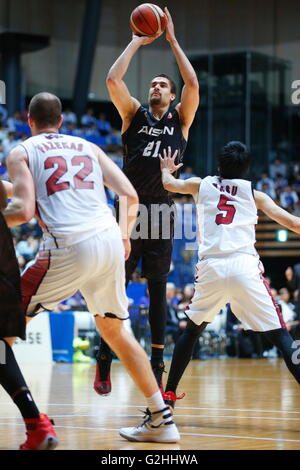 Ota-City General Gymnasium, Tokyo, Japan. 30th May, 2016. Gavin Edwards (Aisin), MAY 30, 2016 - Basketball : National Basketball League 'NBL' Playoff FINALS 2015-2016 GAME 3 match between Toshiba Brave Thunders 88-73 AISIN SeaHorses Mikawa at Ota-City General Gymnasium, Tokyo, Japan. © Sho Tamura/AFLO SPORT/Alamy Live News Stock Photo