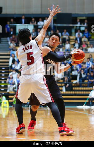 Ota-City General Gymnasium, Tokyo, Japan. 30th May, 2016. Shinsuke Kashiwagi (Aisin), MAY 30, 2016 - Basketball : National Basketball League 'NBL' Playoff FINALS 2015-2016 GAME 3 match between Toshiba Brave Thunders 88-73 AISIN SeaHorses Mikawa at Ota-City General Gymnasium, Tokyo, Japan. © Sho Tamura/AFLO SPORT/Alamy Live News Stock Photo