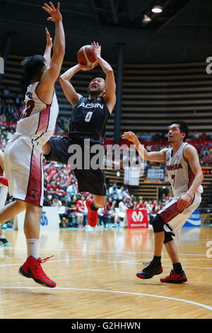 Ota-City General Gymnasium, Tokyo, Japan. 30th May, 2016. Ryoma Hashimoto (Aisin), MAY 30, 2016 - Basketball : National Basketball League 'NBL' Playoff FINALS 2015-2016 GAME 3 match between Toshiba Brave Thunders 88-73 AISIN SeaHorses Mikawa at Ota-City General Gymnasium, Tokyo, Japan. © Sho Tamura/AFLO SPORT/Alamy Live News Stock Photo